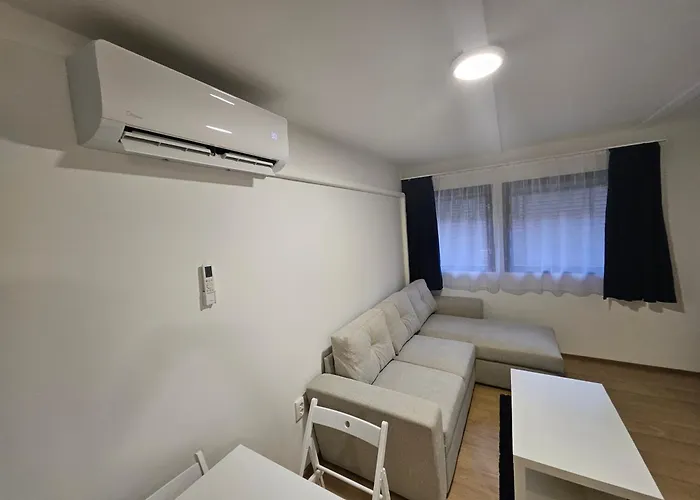 Nebel Vendeghaz Csaladi Διαμέρισμα